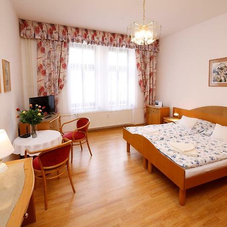 Apartman Moravska Karlovy Vary Exterior photo
